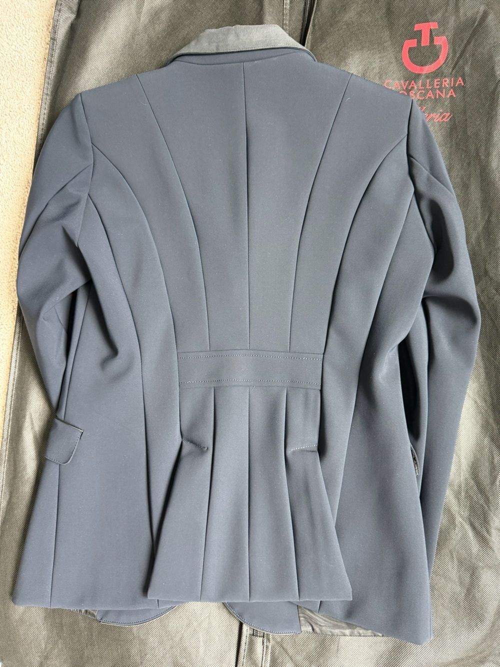 Cavalleria Toscana GP Competition Show Jacket Black Womens SZ 42 Blue NWOT - Picture 9 of 14